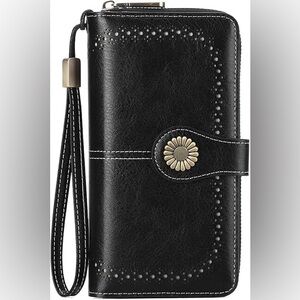 NWOT Sendefn Wallet/Wristlet